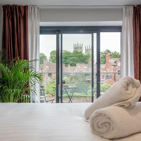The Quadrant - The Carillon Suite York Buitenkant foto